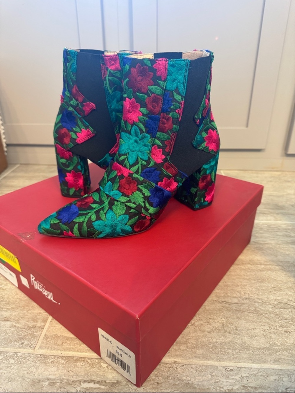Jerome Rousseau Floral Embroidered Pointed-Toe Ankle Boots -38.5